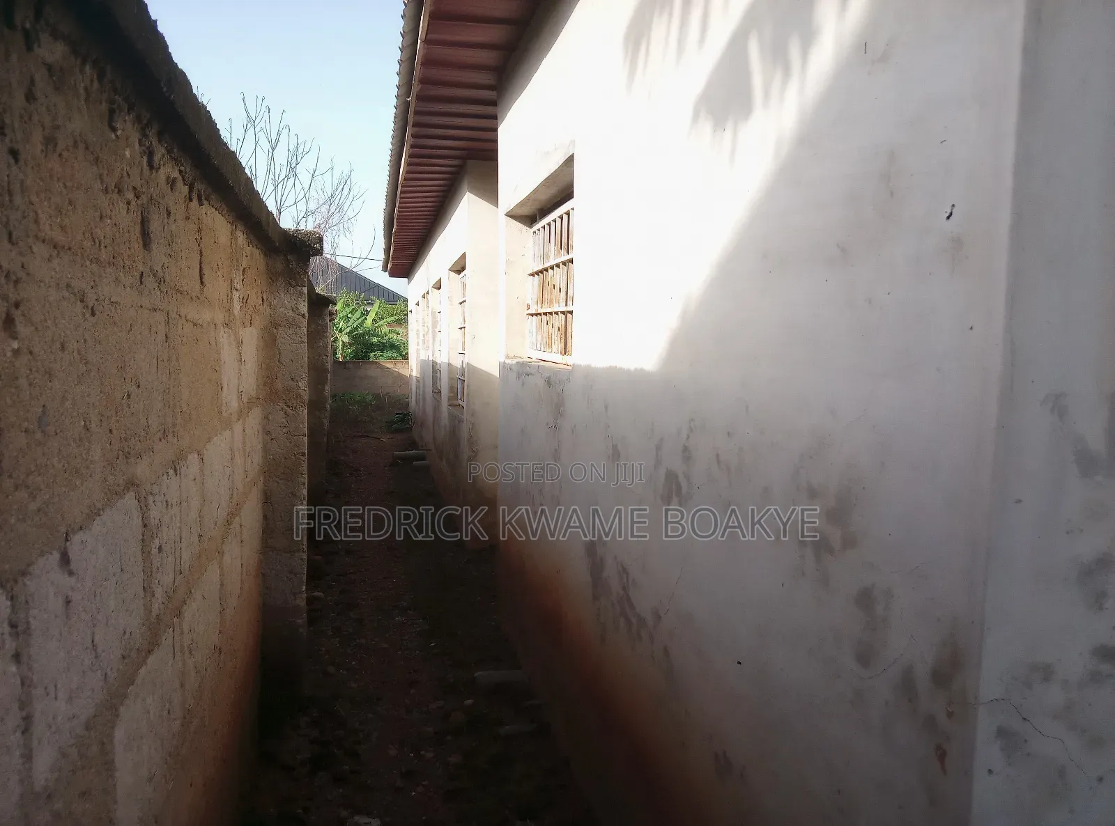 6bdrm House in Brother K Estate, Kumasi Metropolitan for sale