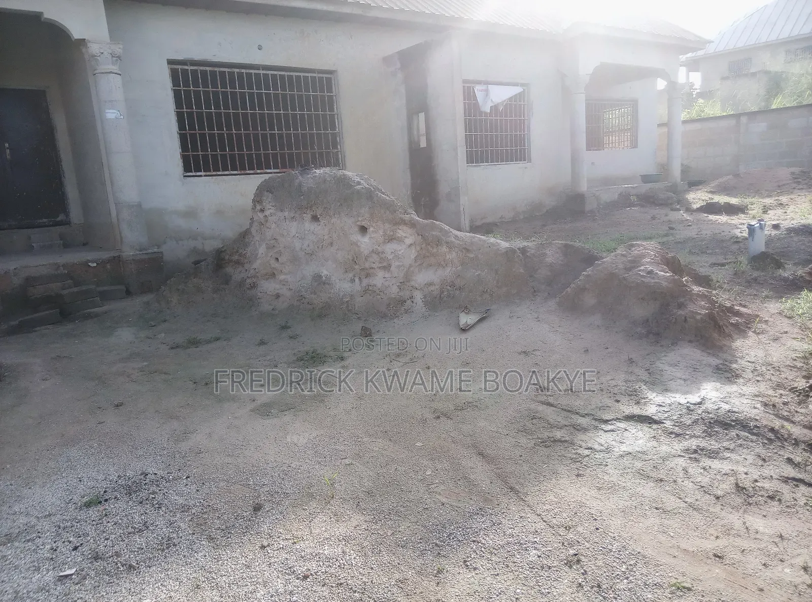 6bdrm House in Brother K Estate, Kumasi Metropolitan for sale