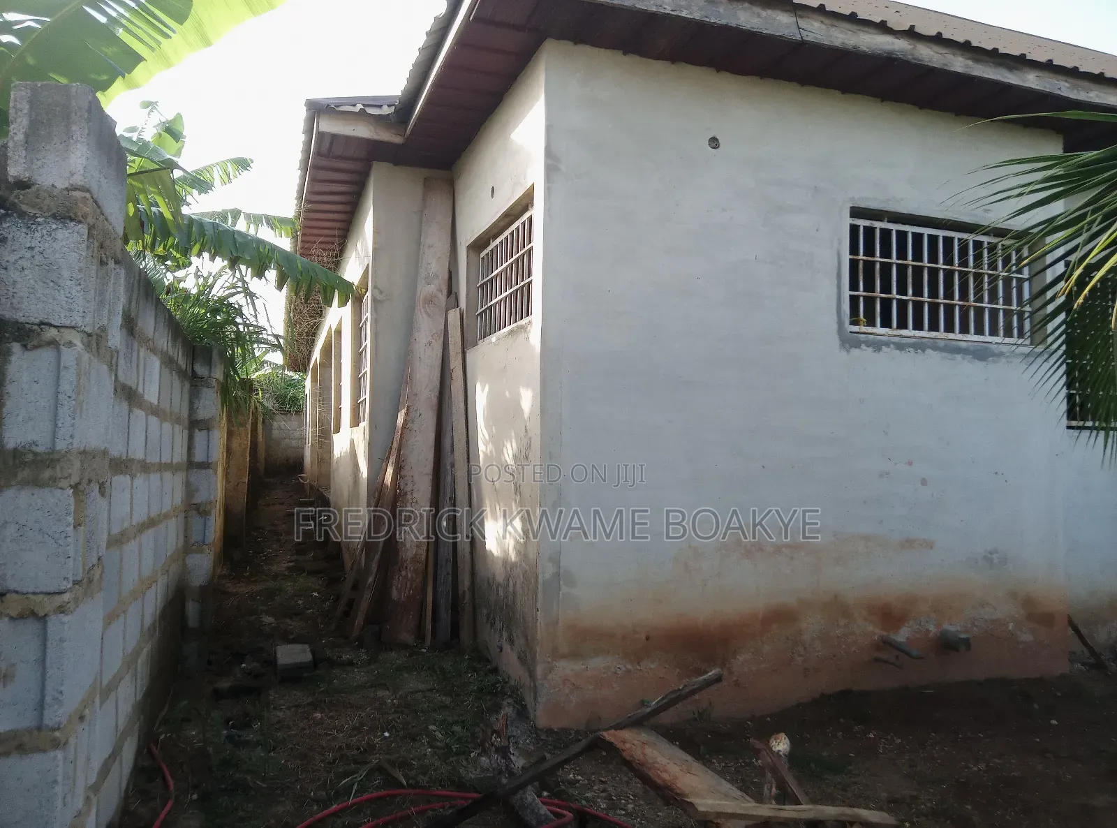 6bdrm House in Brother K Estate, Kumasi Metropolitan for sale