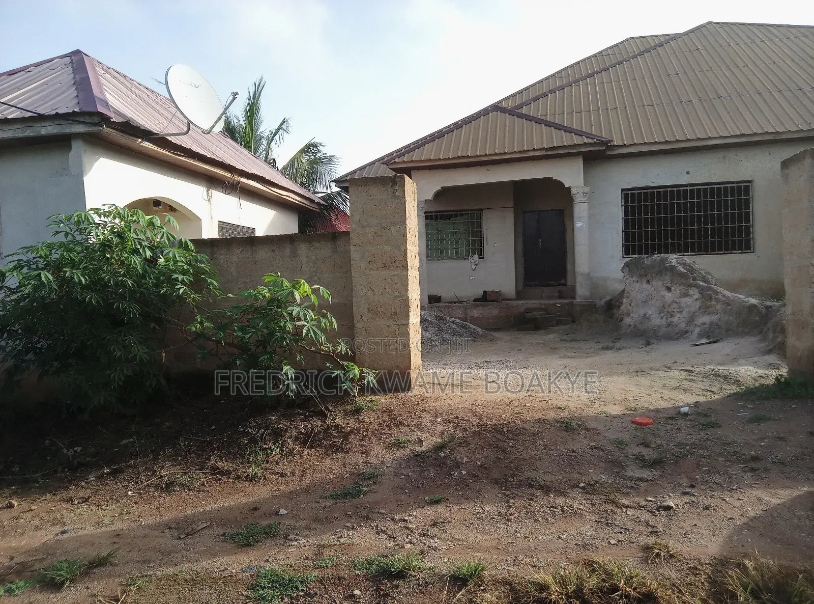 6bdrm House in Brother K Estate, Kumasi Metropolitan for sale