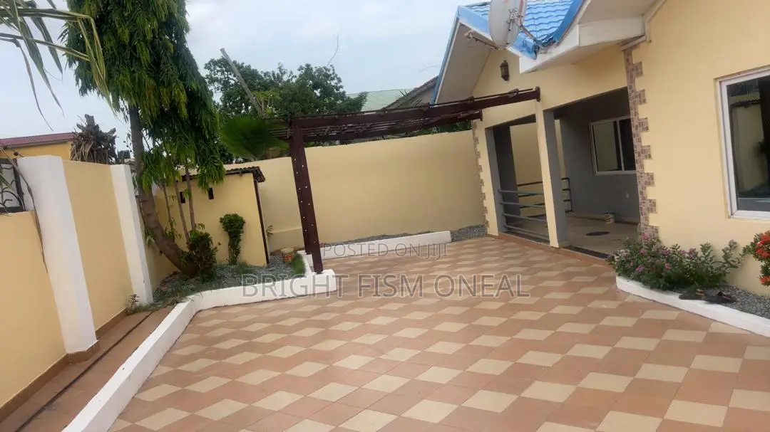 3bdrm House in Paraku Estate Domi for sale