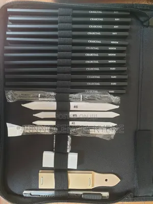 Masterpiece Maker: The Ultimate Drawing Sketching Set