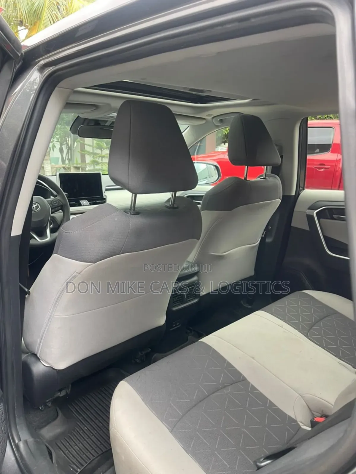 Toyota RAV4 XLE AWD 2024 Gray