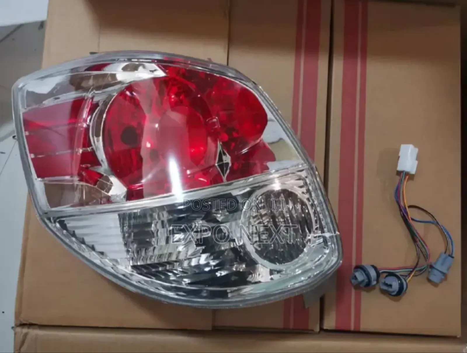 Tail Light for 2003-2008 Toyota Matrix Pair