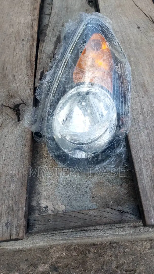 Kia Moring 08 Headlight