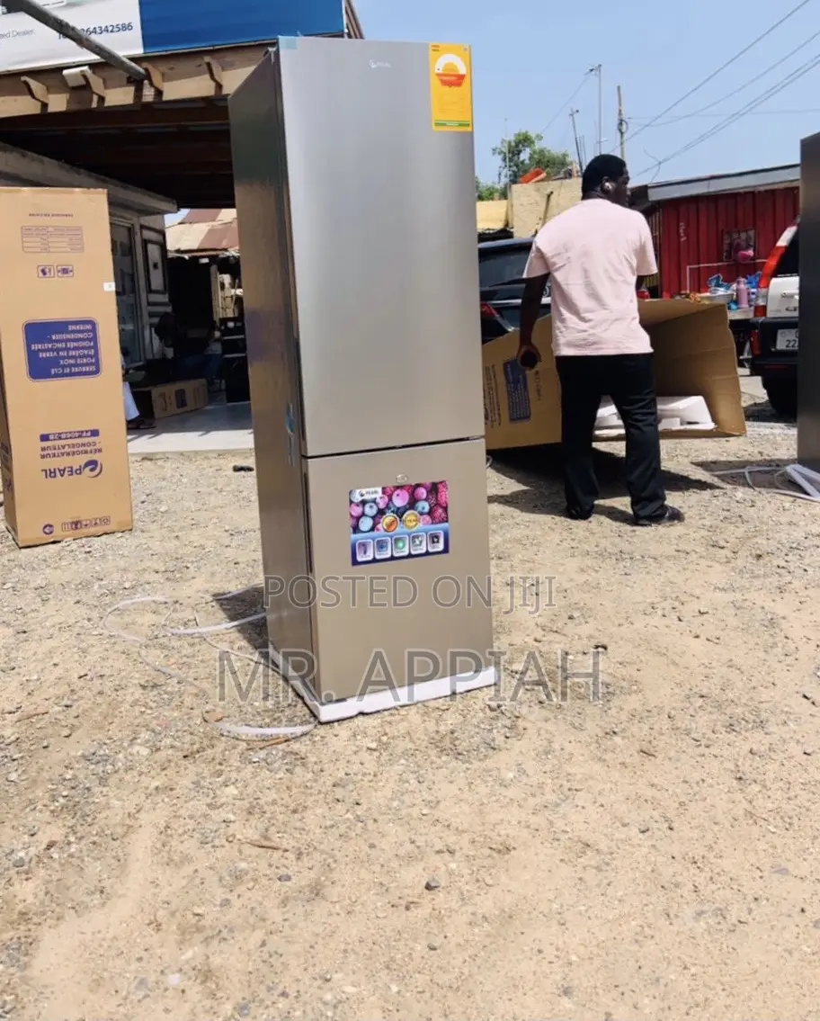 Shop Wonderful Pearl Pf 406b-2b Bottom Freezer Fridge.