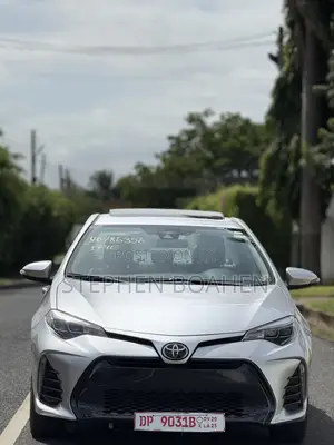 Toyota Corolla SE Special Edition 4dr Sedan (1.8L 4cyl CVT) 2017 Silver