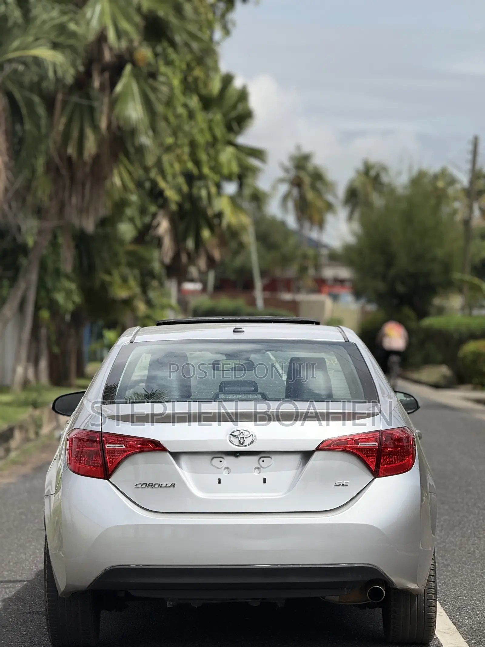 Toyota Corolla SE Special Edition 4dr Sedan (1.8L 4cyl CVT) 2017 Silver