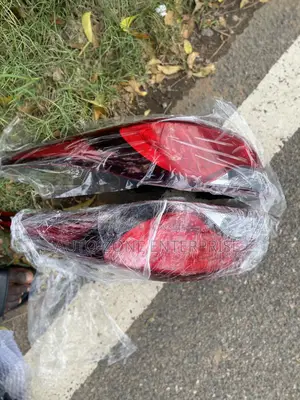 Hyundai Elantra 2014 2015 2016 Taillights Pair