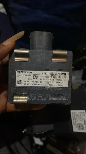 Honda CRV 2017-22 Front Radar Sensor