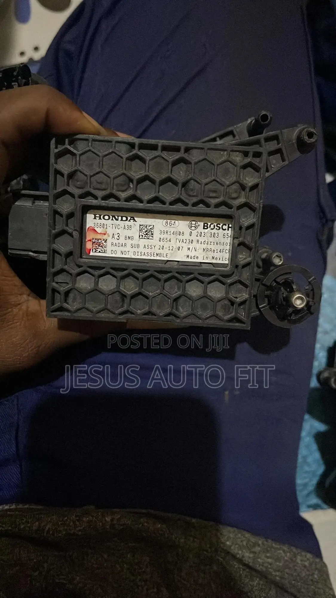 Honda CRV 2017-22 Front Radar Sensor