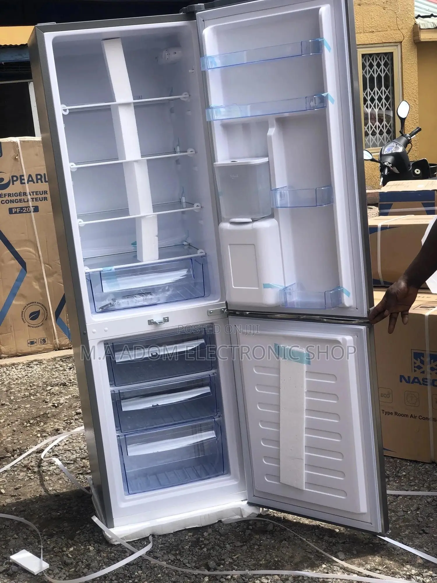 Pearl 251l Bottom Freezer Refrigerator Pf-330bwd