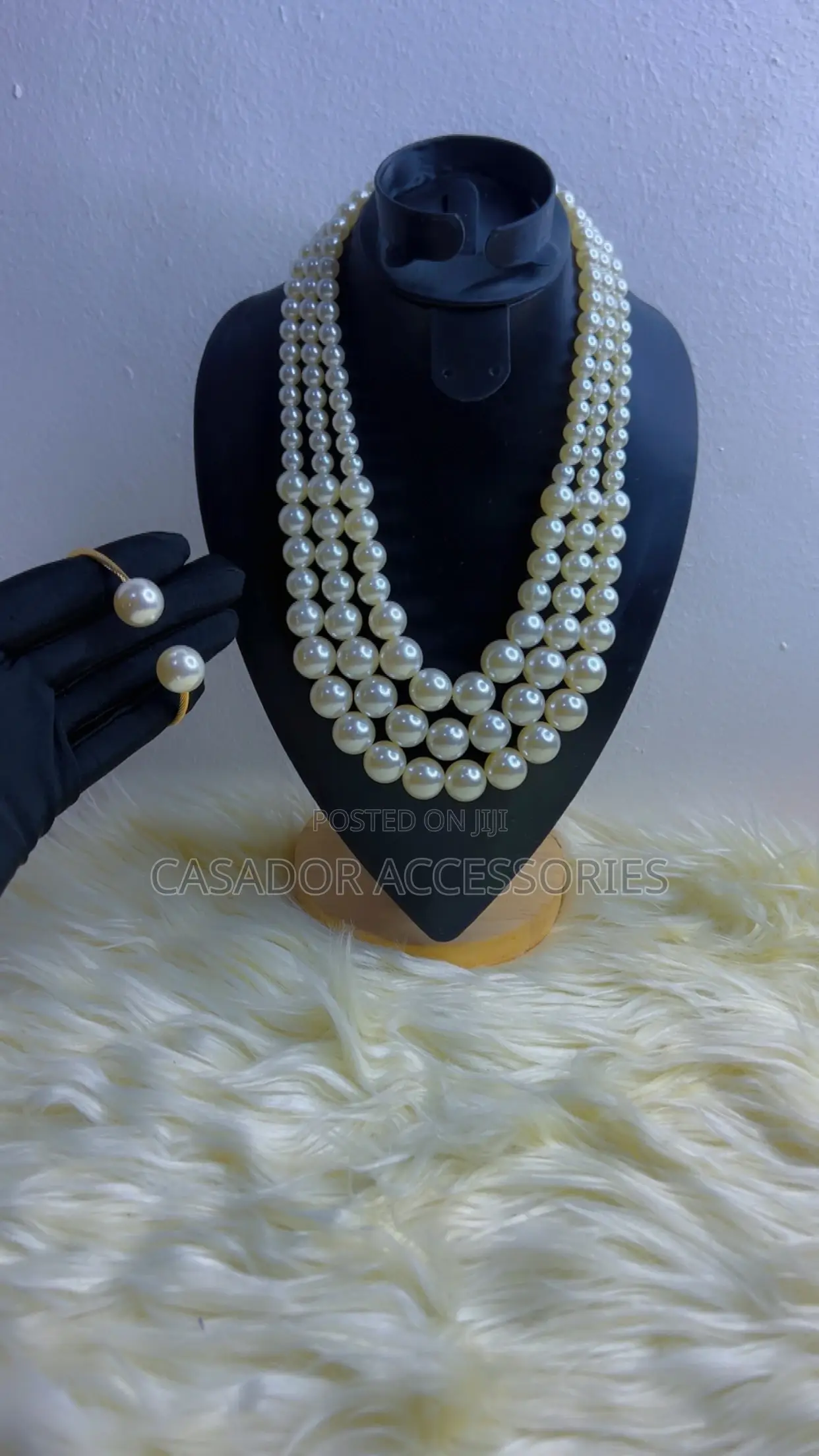 Pearl Necklace