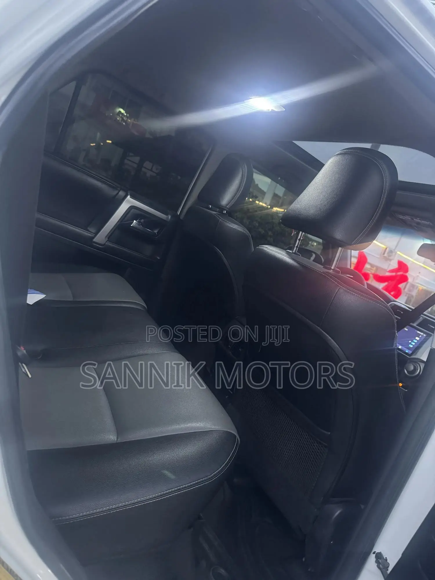Toyota 4-Runner SR5 4dr 4x2 (4.0L 6cyl 5A) 2017 White