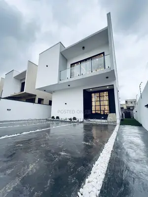 3bdrm House in East Legon Hills, Bawaleshie for sale