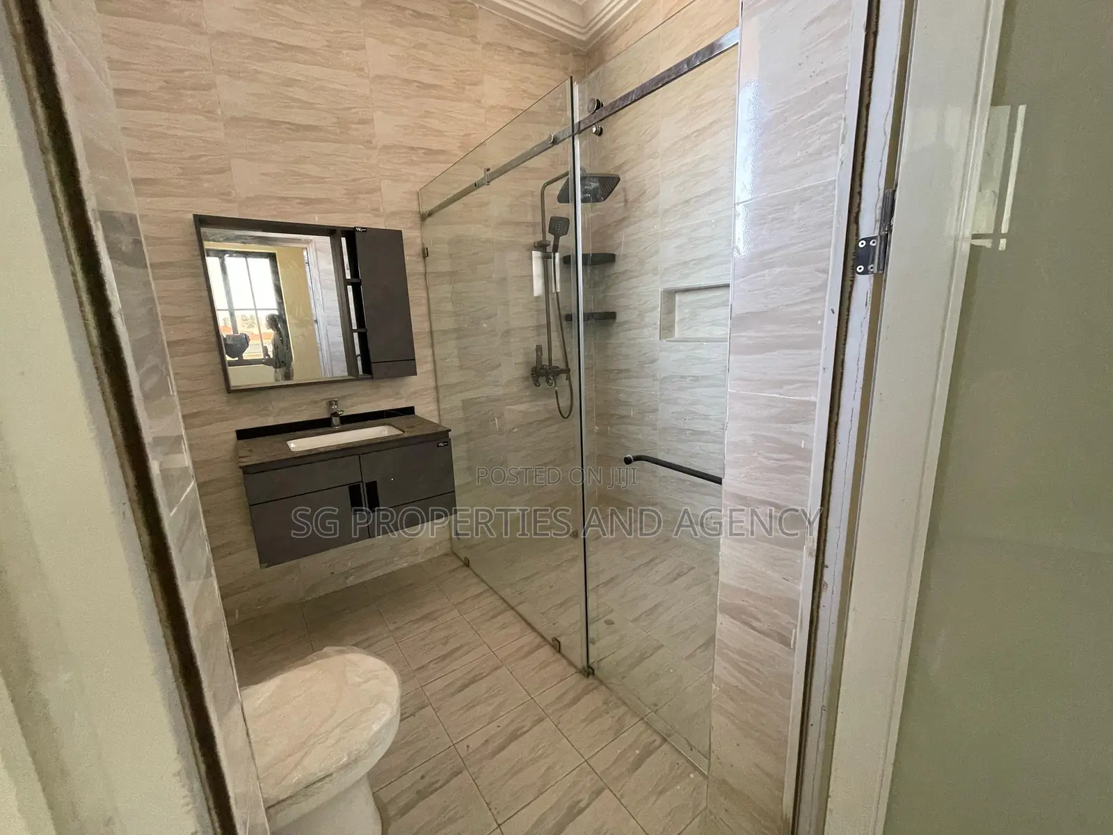 2bdrm Apartment in Spintex for rent