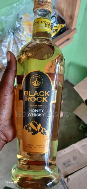 Photo - Black Rock Honey Whiskey 750ml