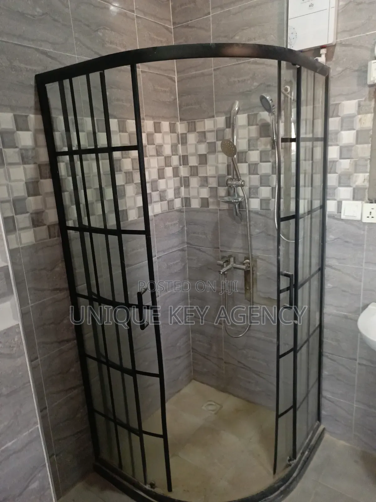 2bdrm Apartment in Unique Key Agency, Tseaddo for rent