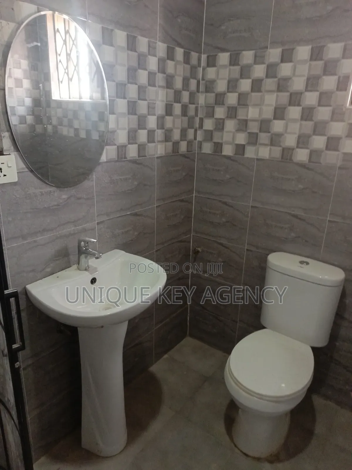 2bdrm Apartment in Unique Key Agency, Tseaddo for rent