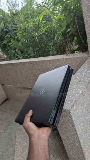 New Laptop Dell Latitude 5300 16GB Intel Core I5 SSD 256GB
