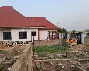 Furnished 6bdrm House in Obey Francis, Atwima Nwabiagya for sale