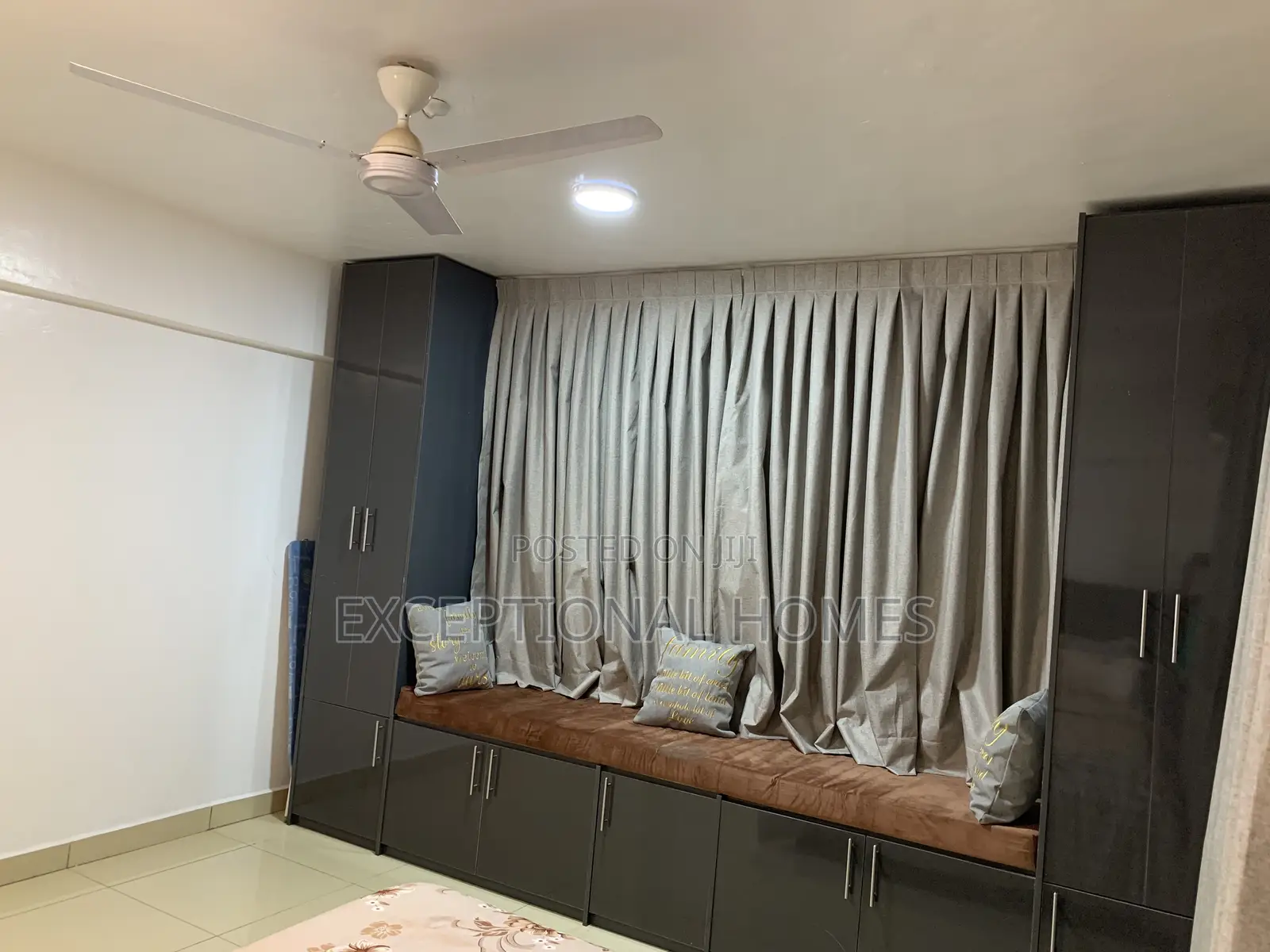 Cozy One Bedroom Modern Apartment in Gated Community