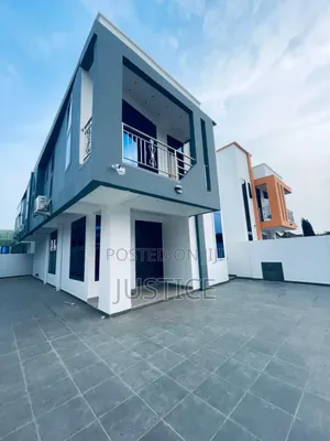 3bdrm Duplex in Adjiringanor, Adjiriganor for sale