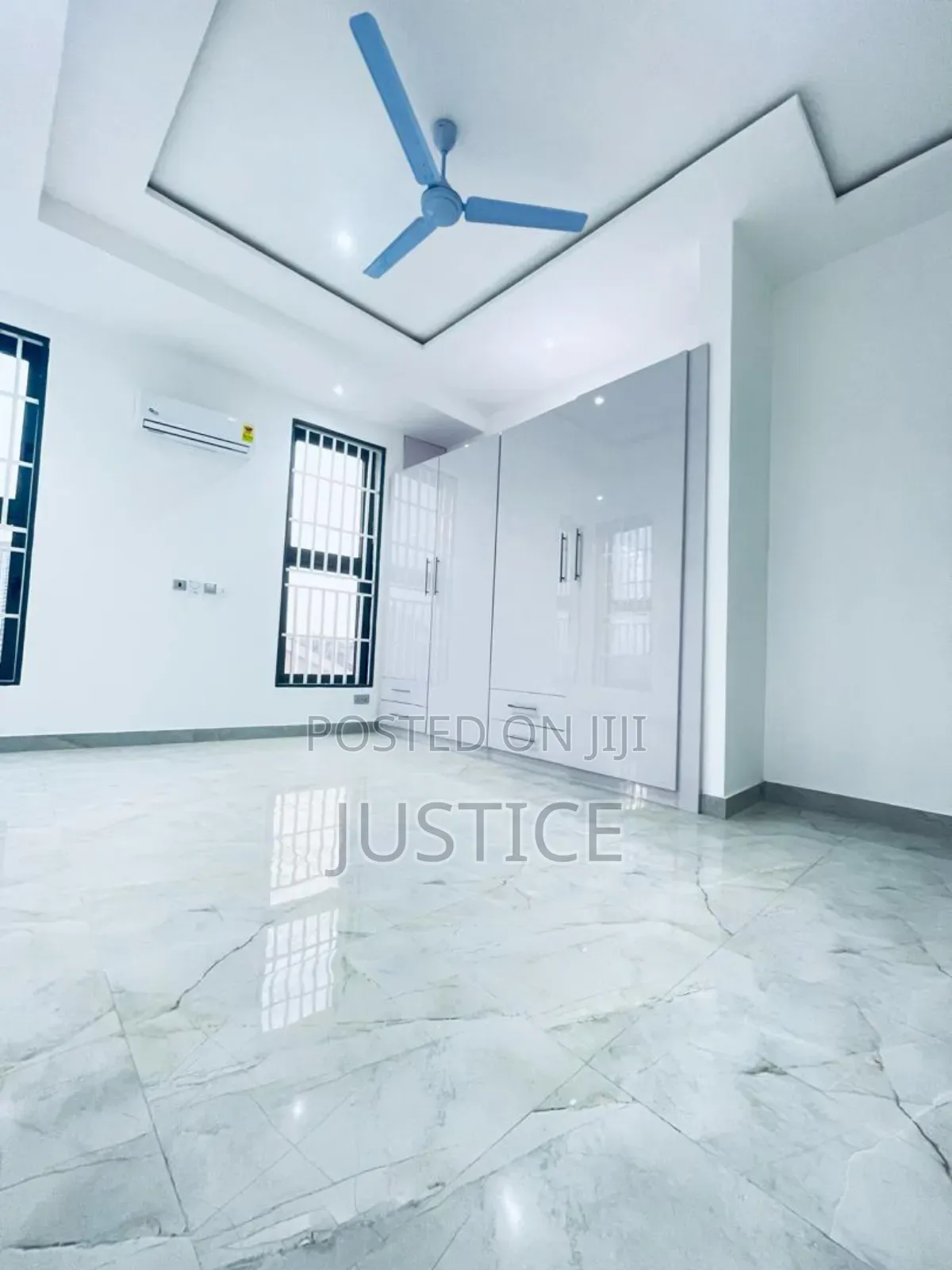 3bdrm Duplex in Adjiringanor, Adjiriganor for sale