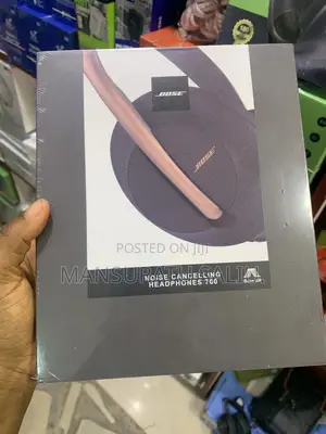 Bose Noise Cancelling Headphones 700