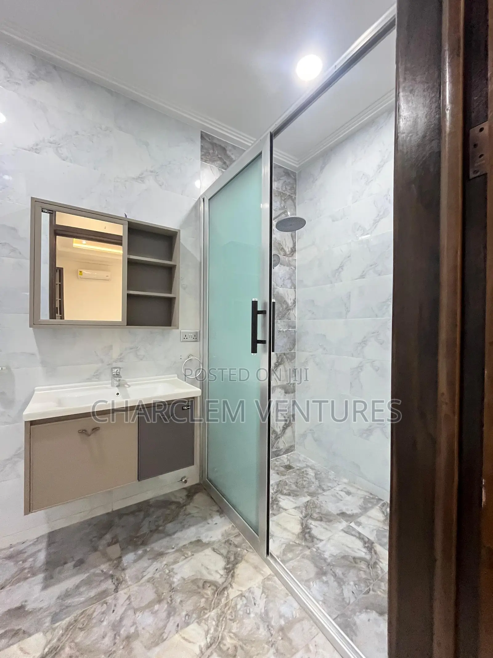 3bdrm House in Charclem Ventures, Adjiriganor for sale