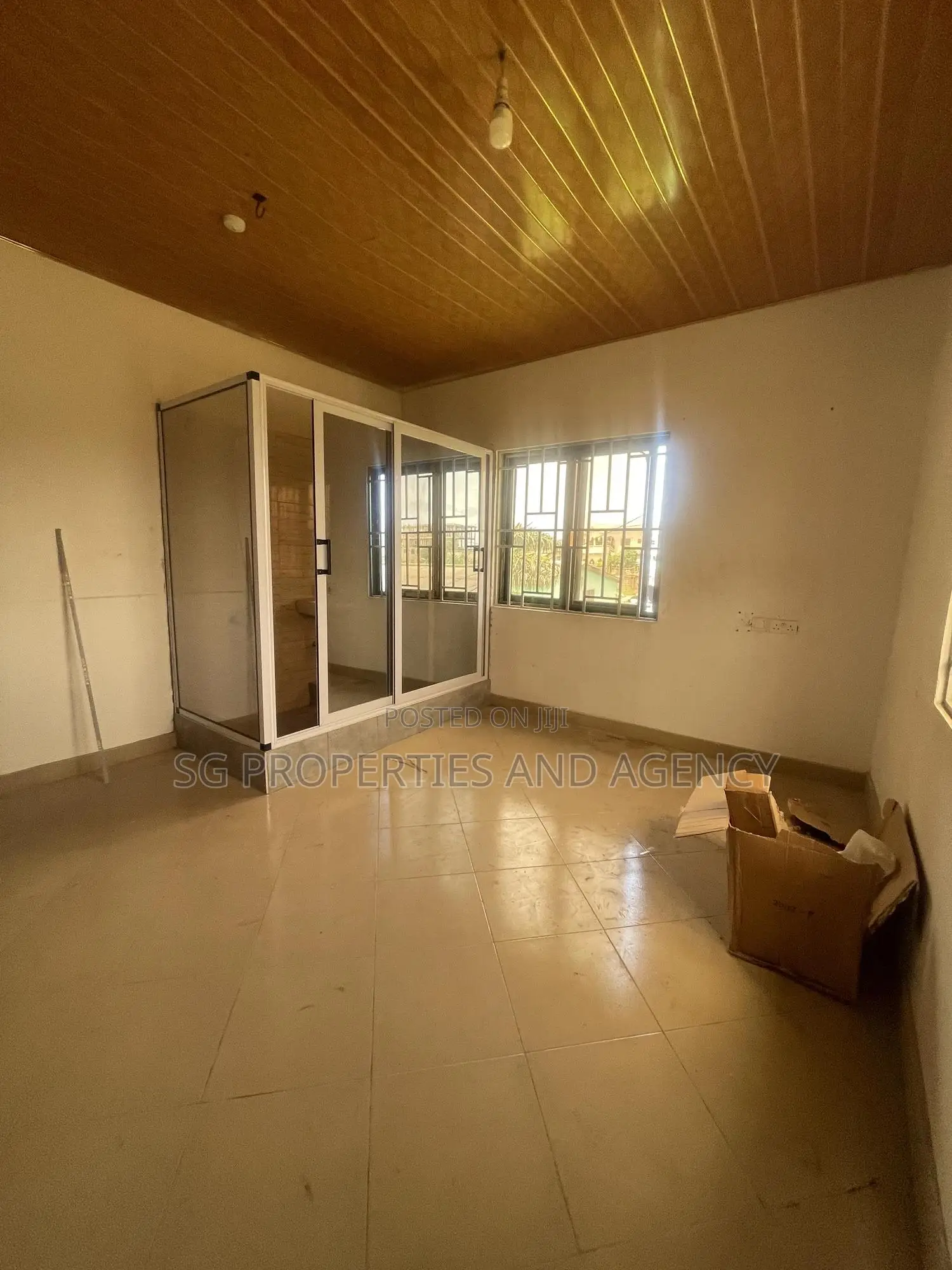3bdrm Apartment in Manet, Spintex for rent