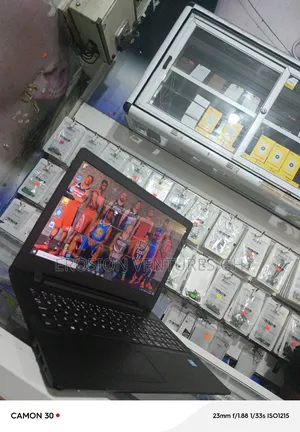 Laptop Lenovo 4GB Intel HDD 1T