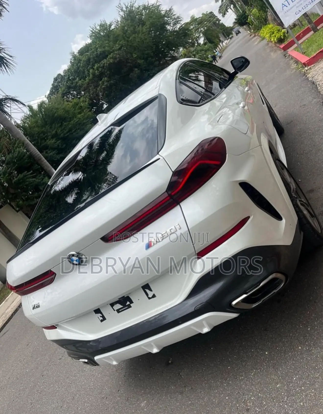BMW X6 xDrive50i AWD 2020 White