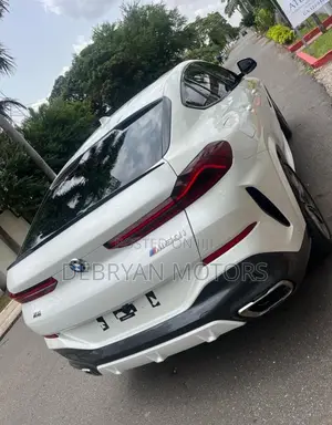 BMW X6 xDrive50i AWD 2020 White