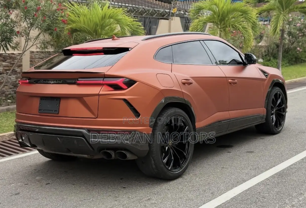 Lamborghini Urus Base 2019 Orange