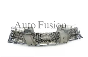 Grille Front Chrome/Black for Nissan Navara 2005-2010