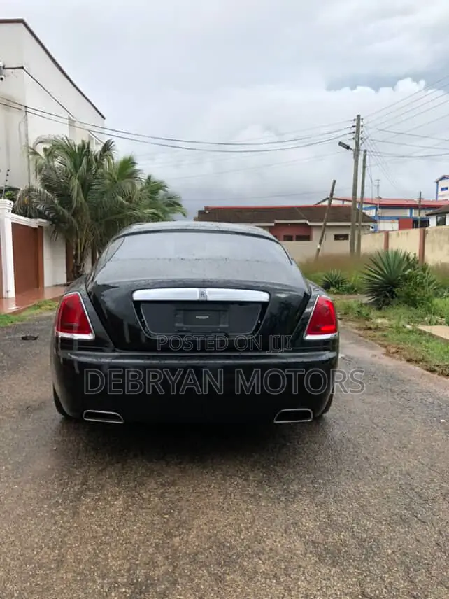 Rolls-Royce Wraith 6.6 RWD 2017 Black