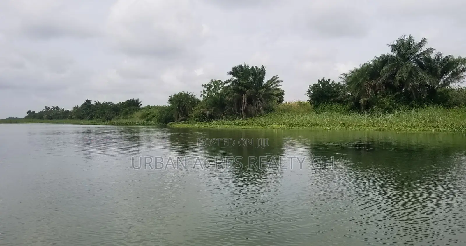 Gt/ Accra, (Ada Foah) _ 15 Plots Volta Riverfront Land