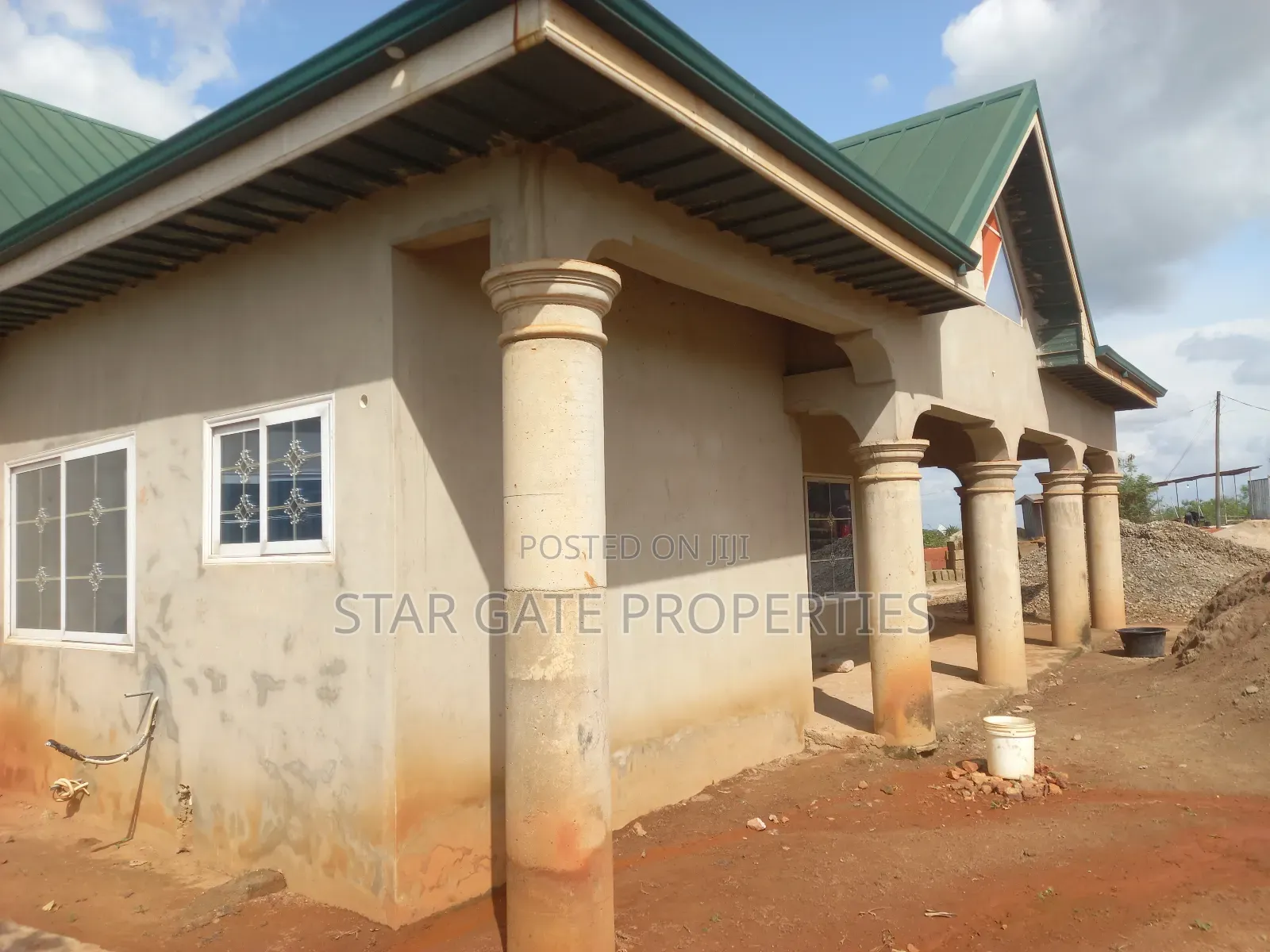 7bdrm House in Asuofia Kokoben, Kumasi Metropolitan for sale