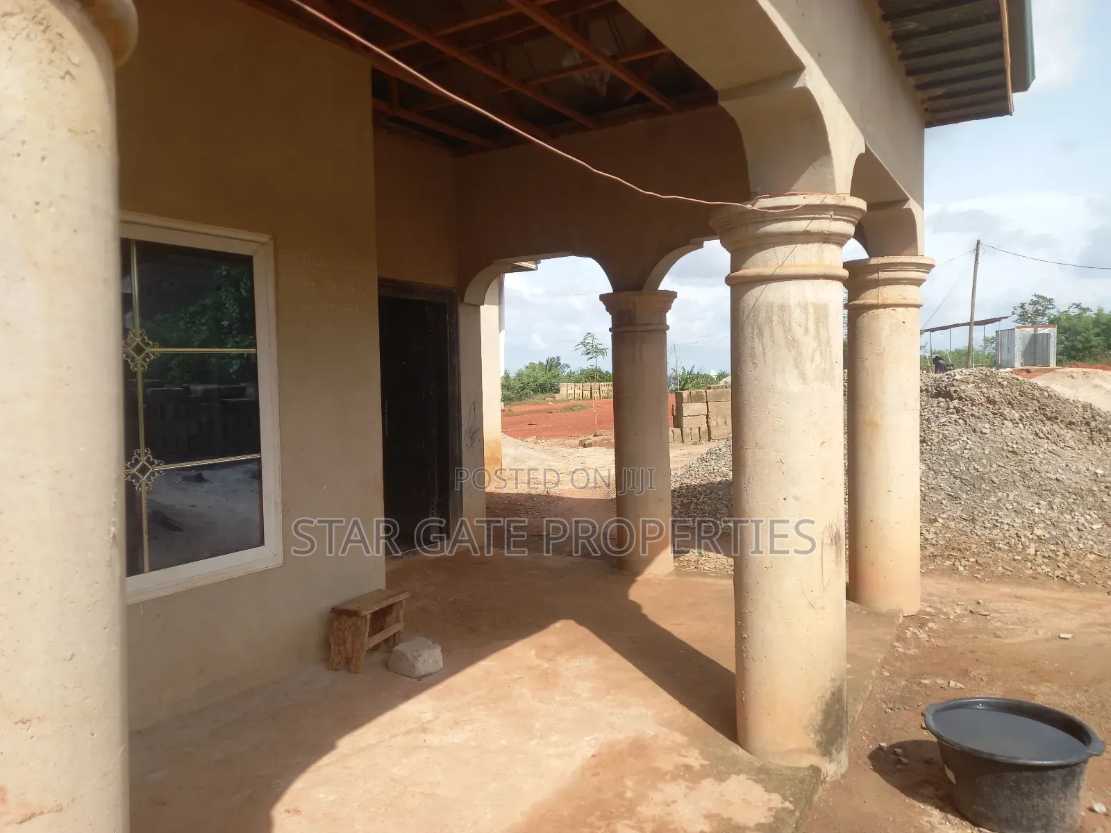 7bdrm House in Asuofia Kokoben, Kumasi Metropolitan for sale