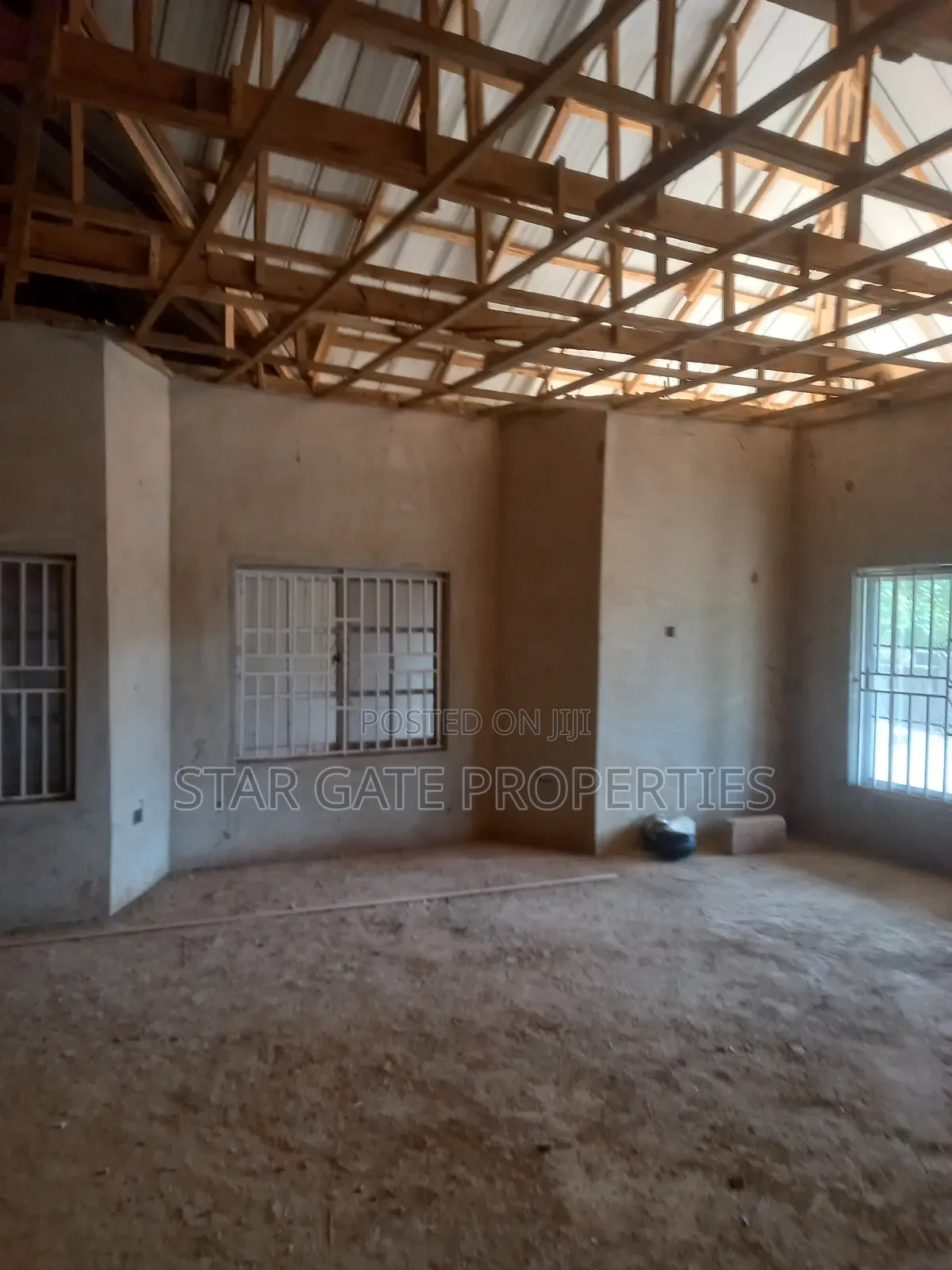 7bdrm House in Asuofia Kokoben, Kumasi Metropolitan for sale