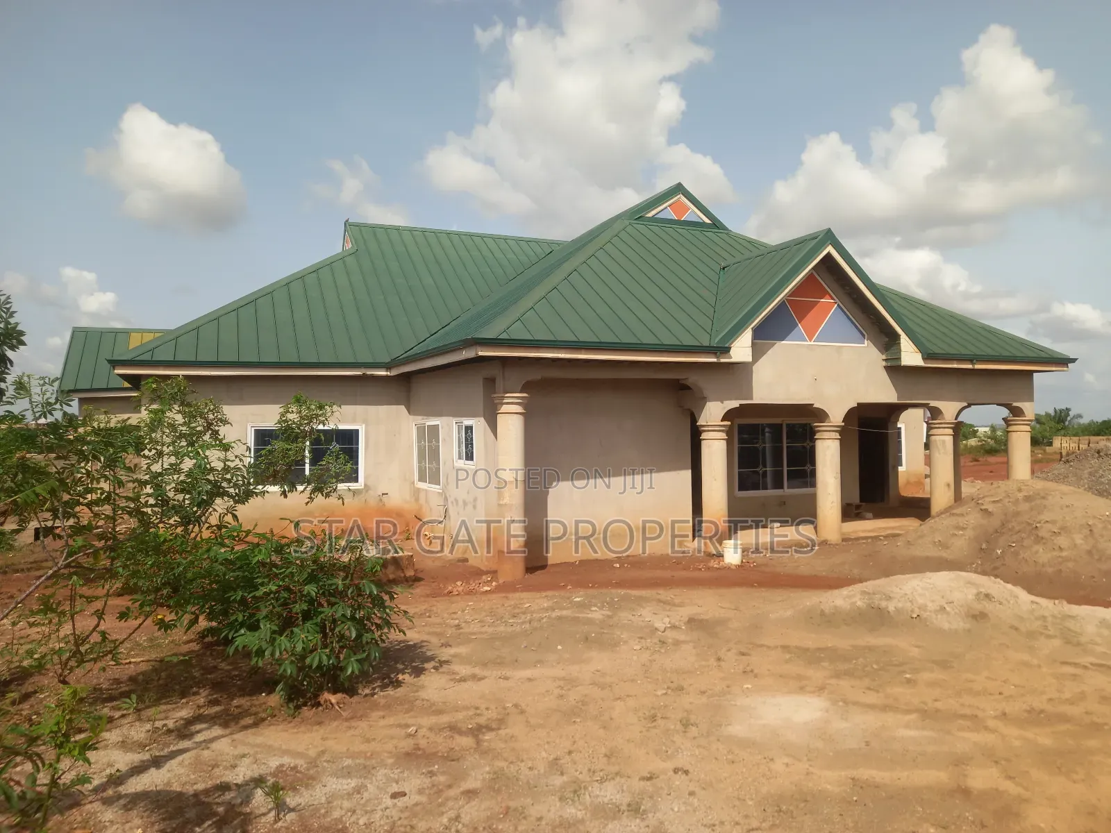 7bdrm House in Asuofia Kokoben, Kumasi Metropolitan for sale