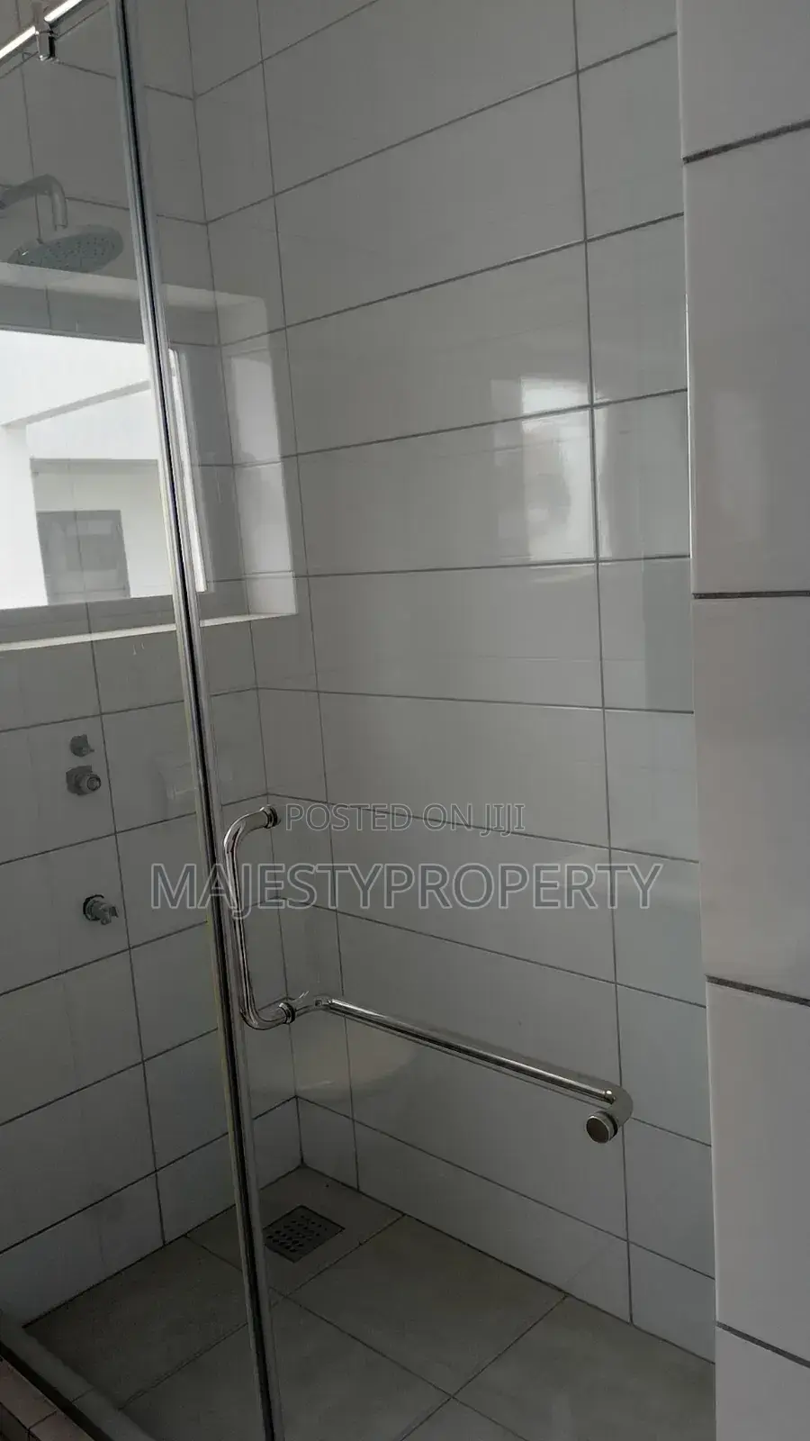 3bedrooms Self-Compound for Sale at Spintex C18
