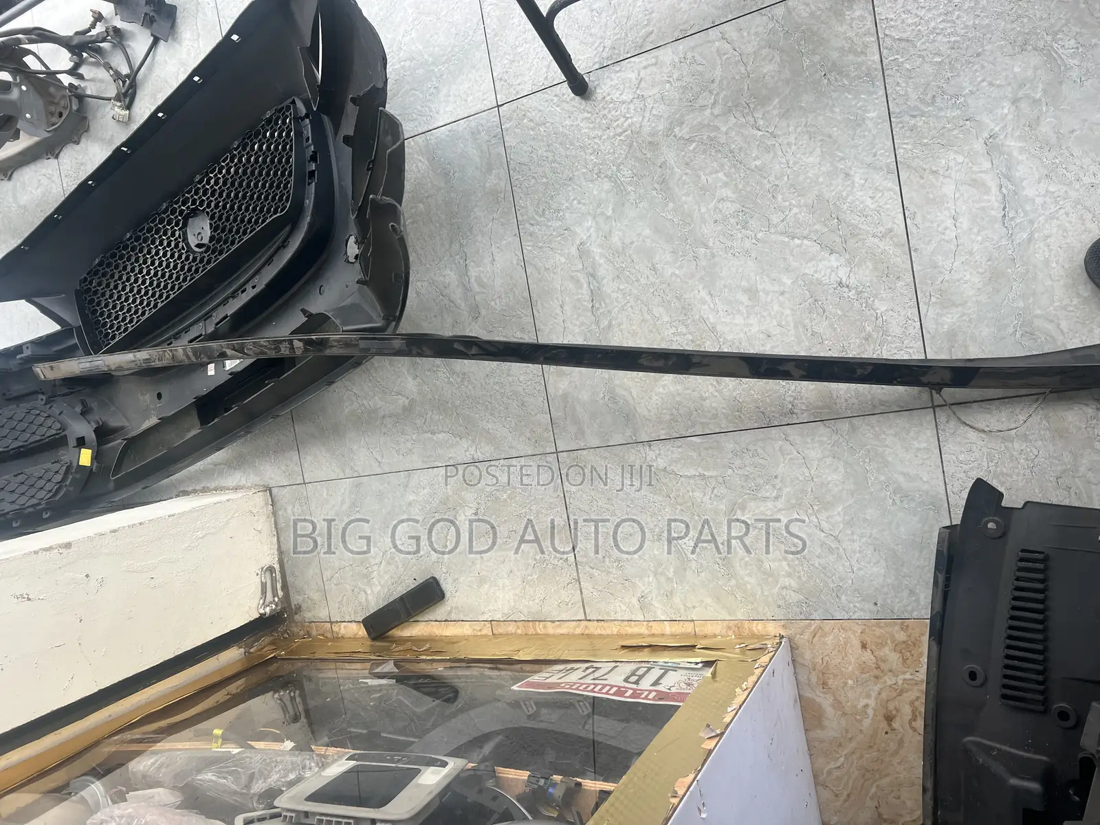 Mercedes Benz C300 Top Gutter