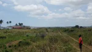 Central Region, Apam (Abrekum) _ 2 Units of 2 Bedrms Oceanfront House