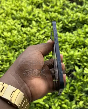 Apple iPhone 12 64 GB Black