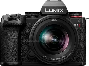 Panasonic Lumix Gh5 Ii Mirrorless Camera With 12-60mm Lens