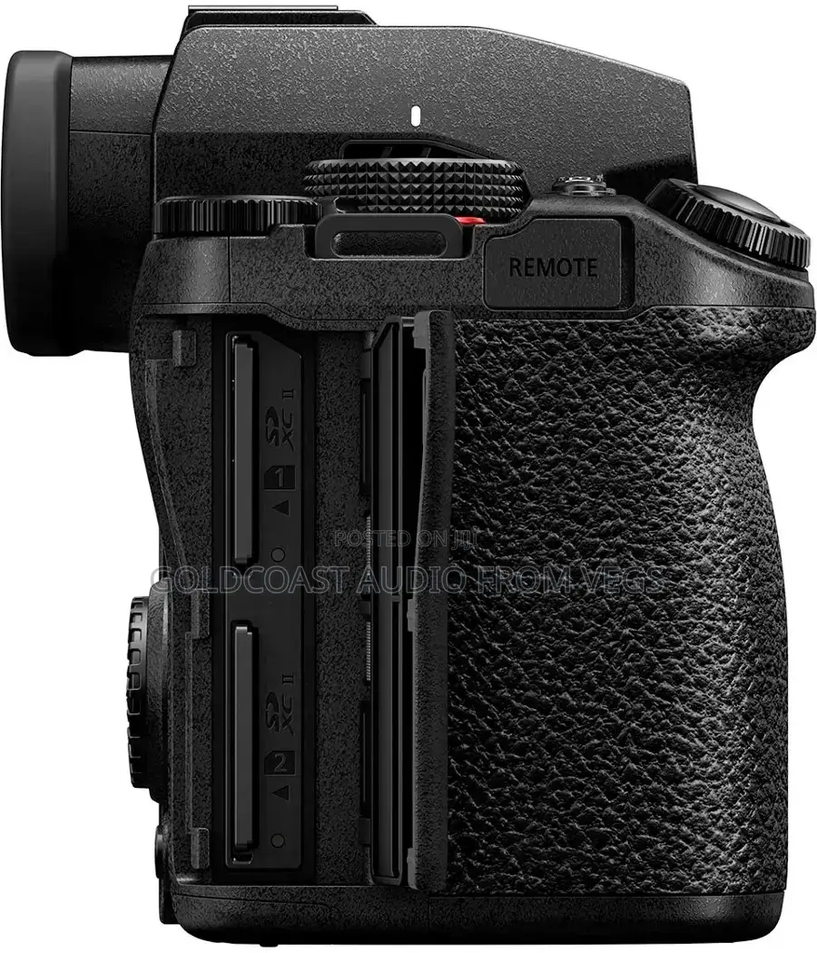 Panasonic Lumix Gh5 Ii Mirrorless Camera With 12-60mm Lens