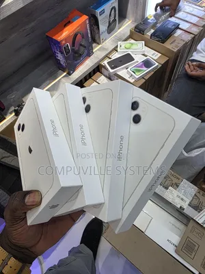 New Apple iPhone 13 128 GB White
