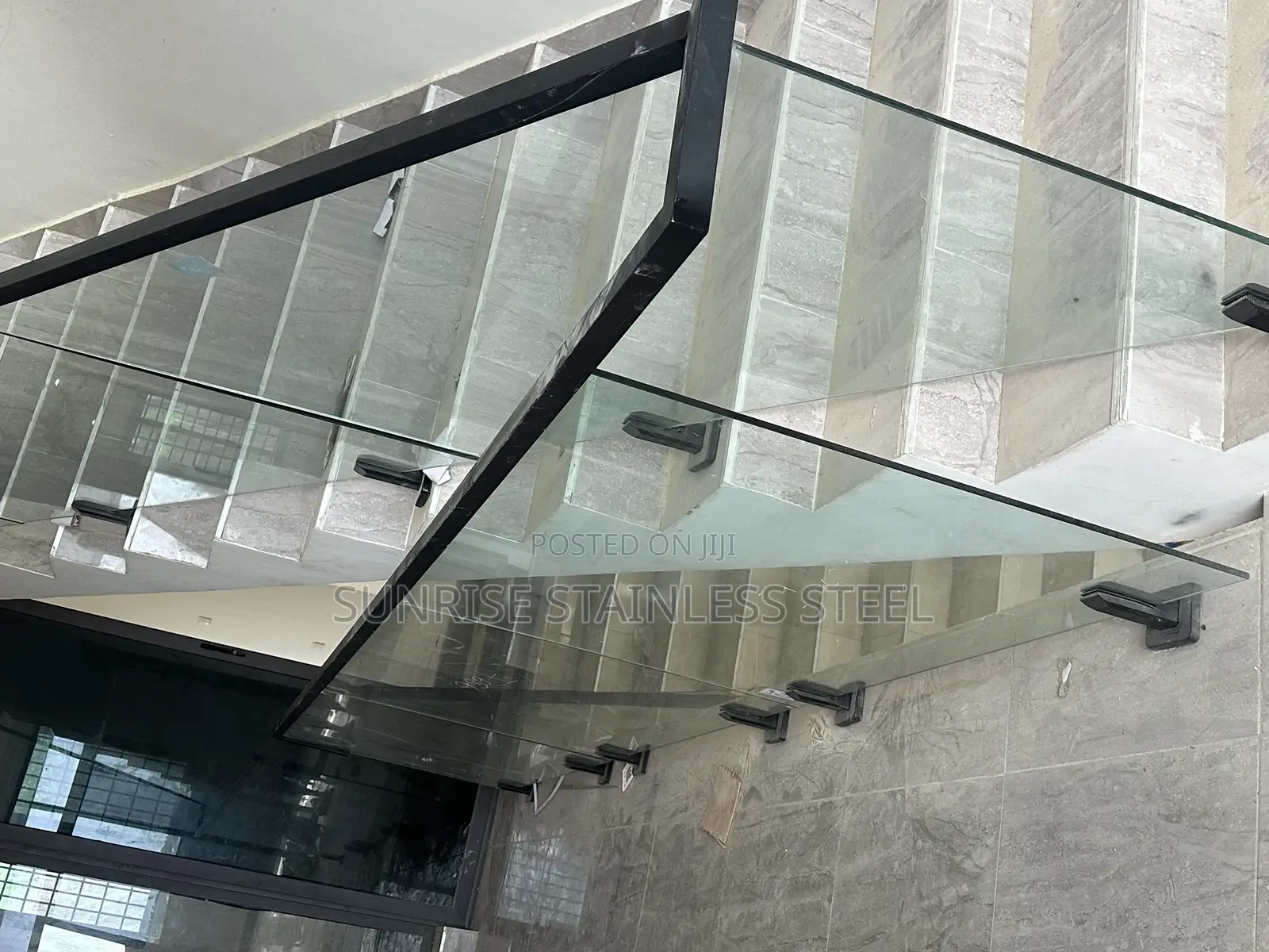 Stainless Frameless Design